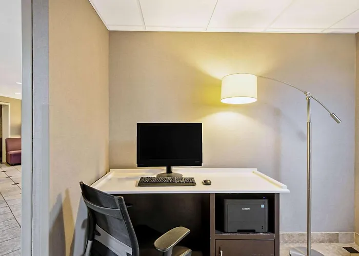 Dog Friendly Hotels in Harrisburg