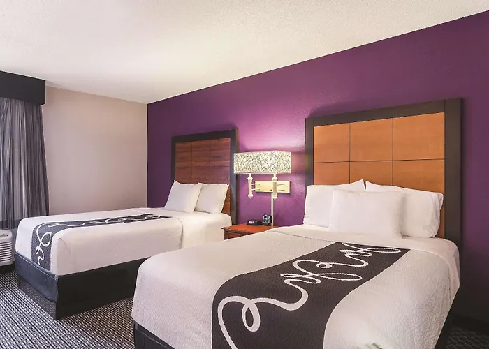 Dog Friendly Hotels in Brunswick