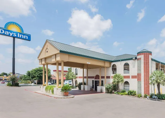 Dog Friendly Hotels in New Braunfels