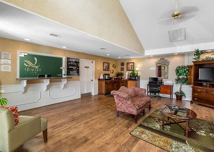 Dog Friendly Hotels in Jesup
