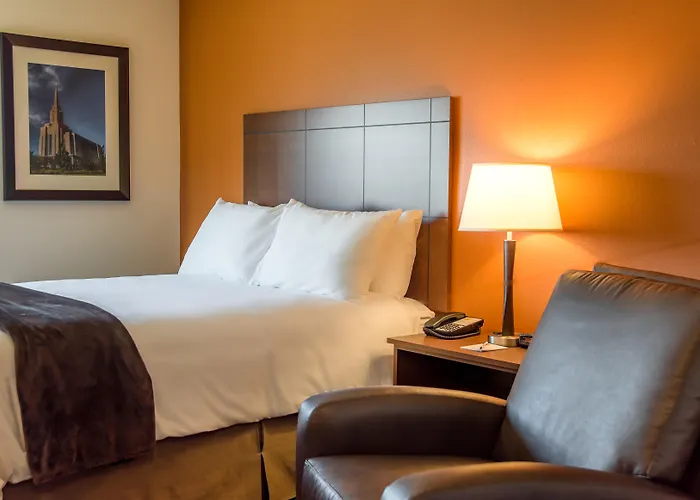 Dog Friendly Hotels in Medora