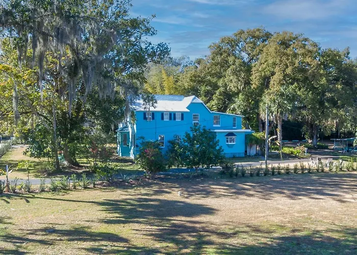 Dog Friendly Hotels in Mount Dora