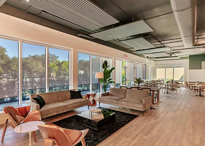 Dog Friendly Hotels in Sarasota
