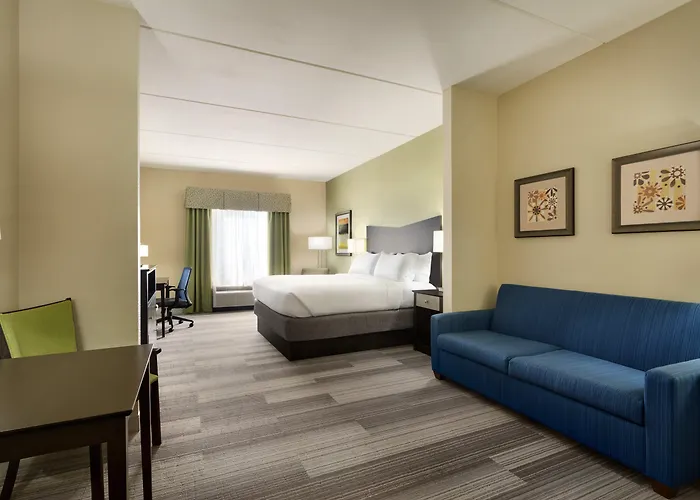 Dog Friendly Hotels in Clinton