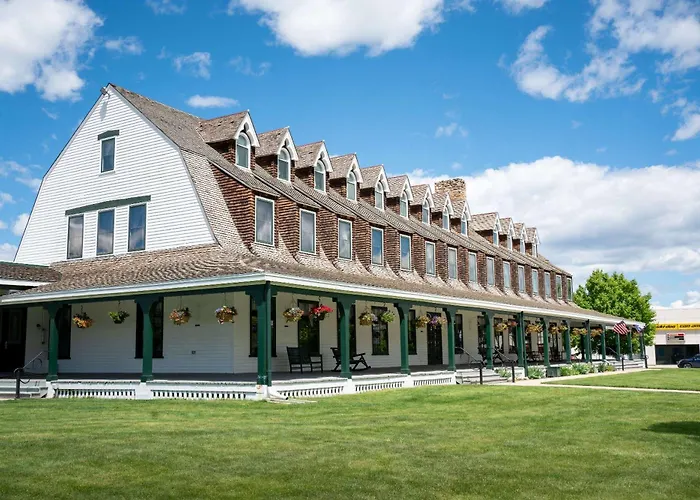 Dog Friendly Hotels in Sheridan