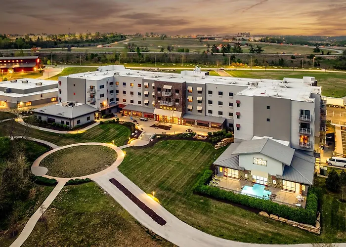 Dog Friendly Hotels in Independence