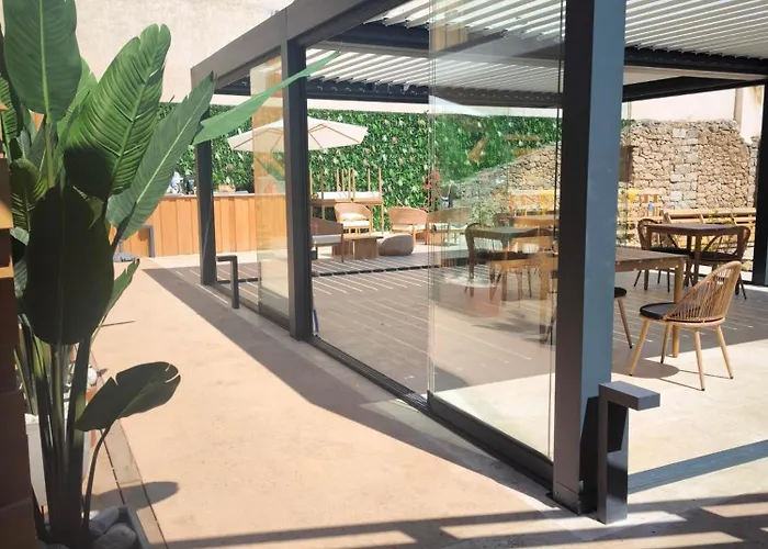 Dog Friendly Hotels in Propriano (Corsica)