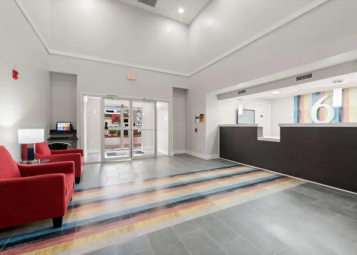 Dog Friendly Hotels in Rosenberg