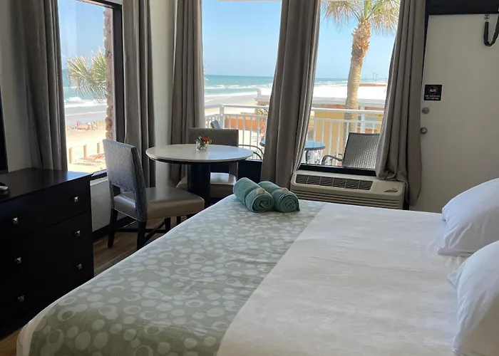 Dog Friendly Hotels in Daytona Beach