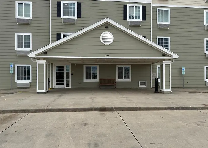 Dog Friendly Hotels in Dickinson