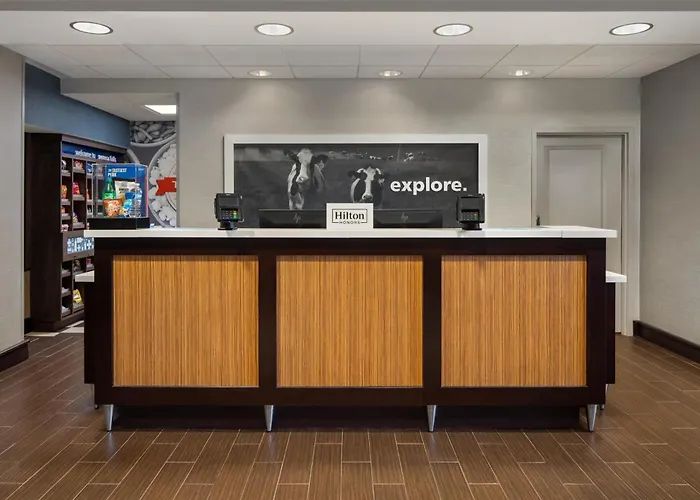 Dog Friendly Hotels in Seneca Falls