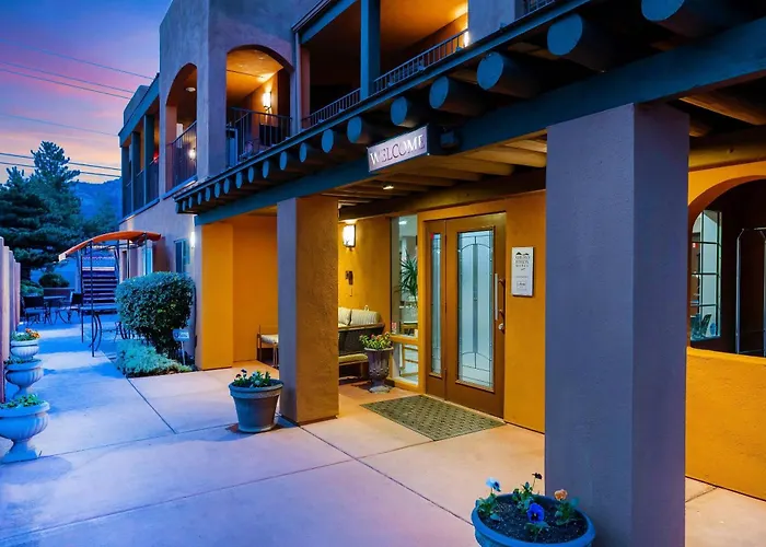 Dog Friendly Hotels in Sedona