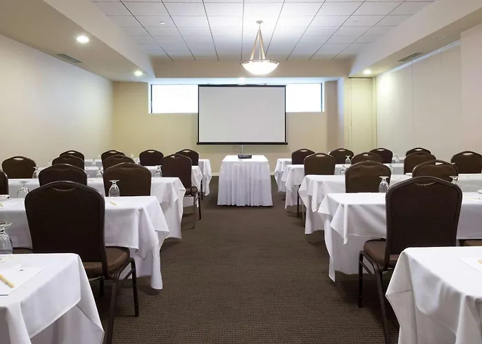 Dog Friendly Hotels in Binghamton