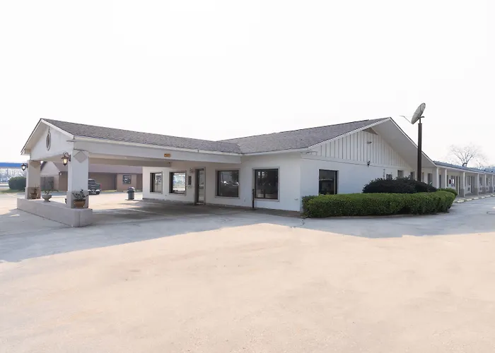 Dog Friendly Hotels in DeRidder