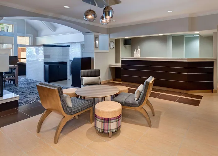 Dog Friendly Hotels in Alpharetta