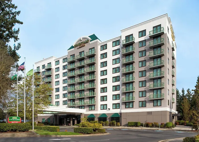 Dog Friendly Hotels in Federal Way