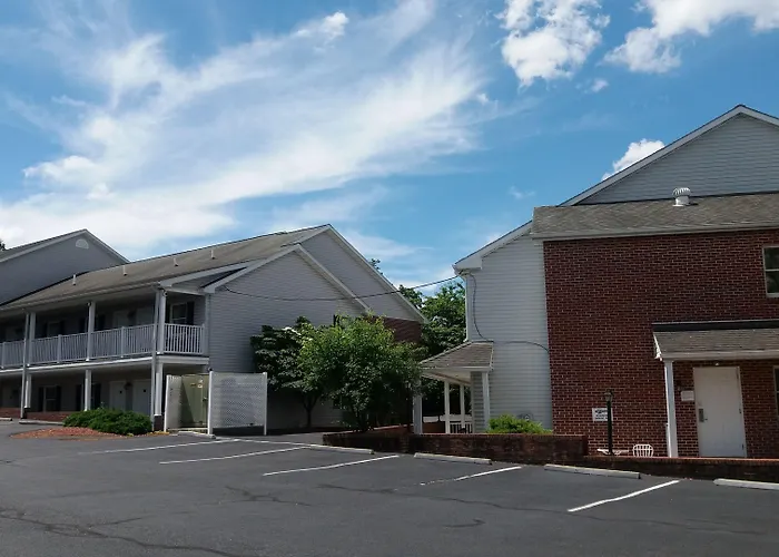 Dog Friendly Hotels in Cockeysville