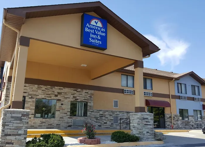 Dog Friendly Hotels in Harrisonville
