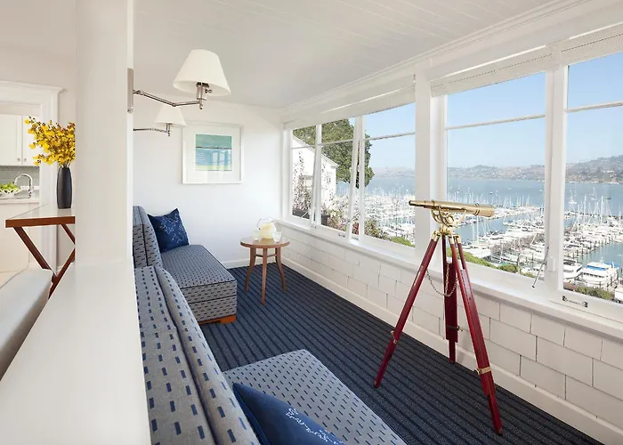 Dog Friendly Hotels in Sausalito