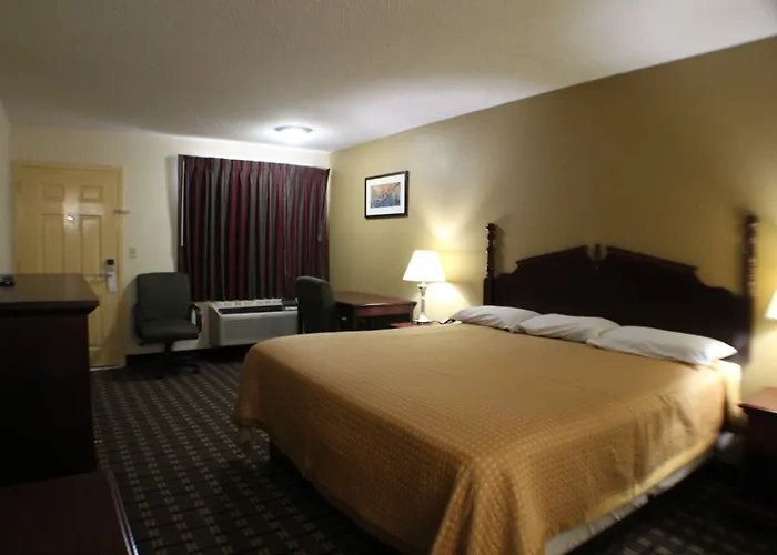 Dog Friendly Hotels in Thomasville