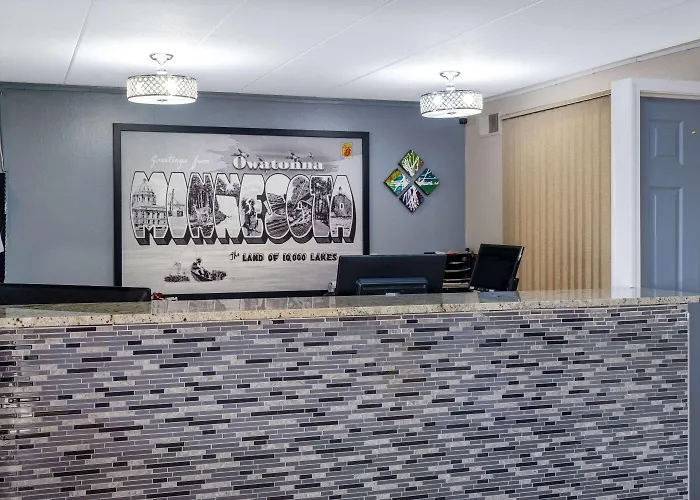 Dog Friendly Hotels in Owatonna