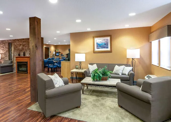 Dog Friendly Hotels in Raton