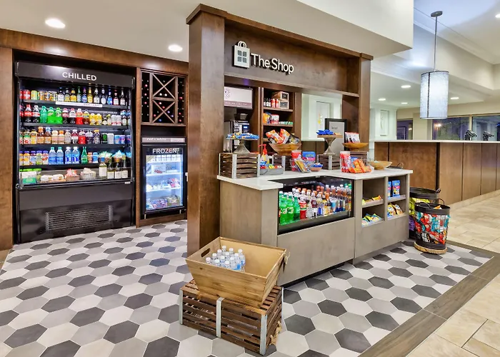 Dog Friendly Hotels in Maple Grove