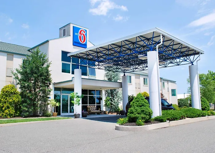 Dog Friendly Hotels in Pottstown