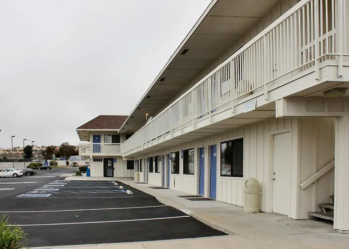 Dog Friendly Hotels in Pismo Beach