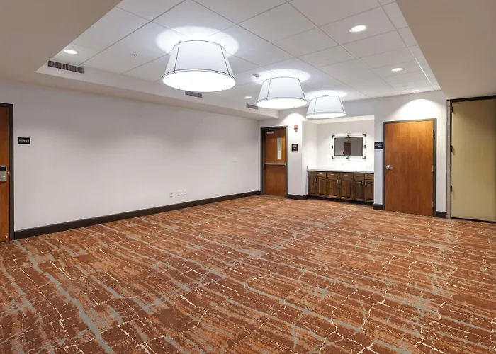 Dog Friendly Hotels in Yuba City
