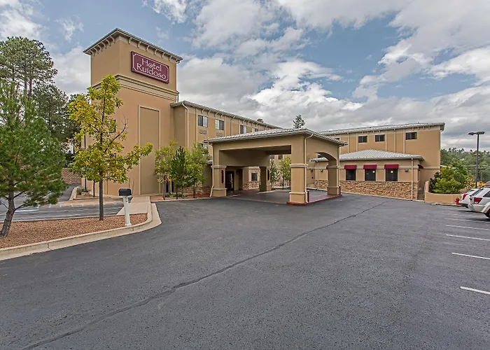 Dog Friendly Hotels in Ruidoso