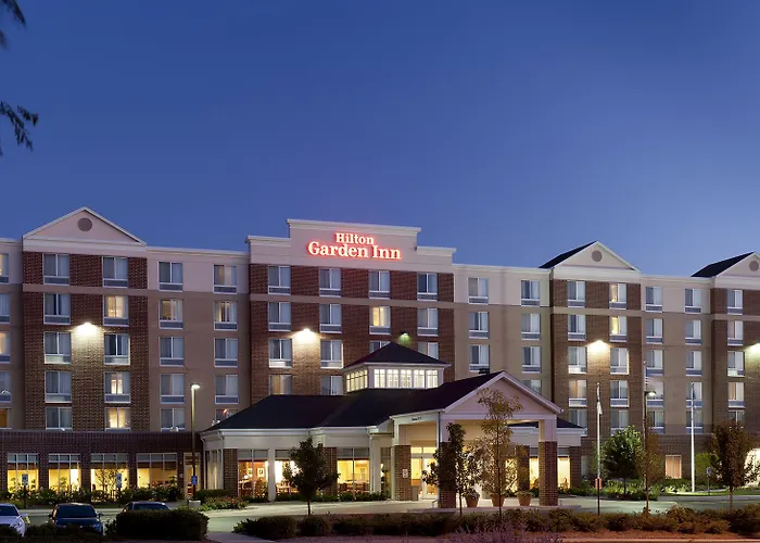 Dog Friendly Hotels in Schaumburg