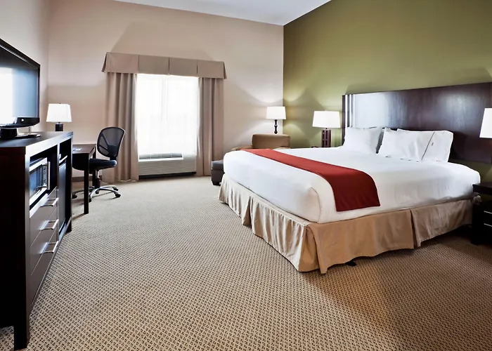 Dog Friendly Hotels in Lake Wales