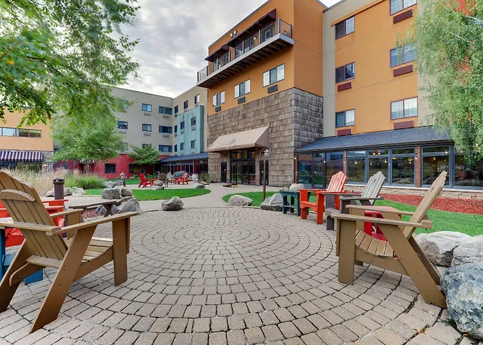 Dog Friendly Hotels in Sioux City