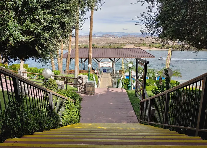 Dog Friendly Hotels in Laughlin