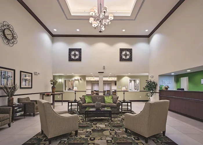 Dog Friendly Hotels in Intercourse