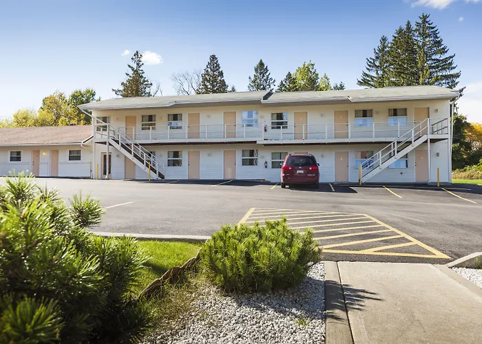 Dog Friendly Hotels in Ithaca