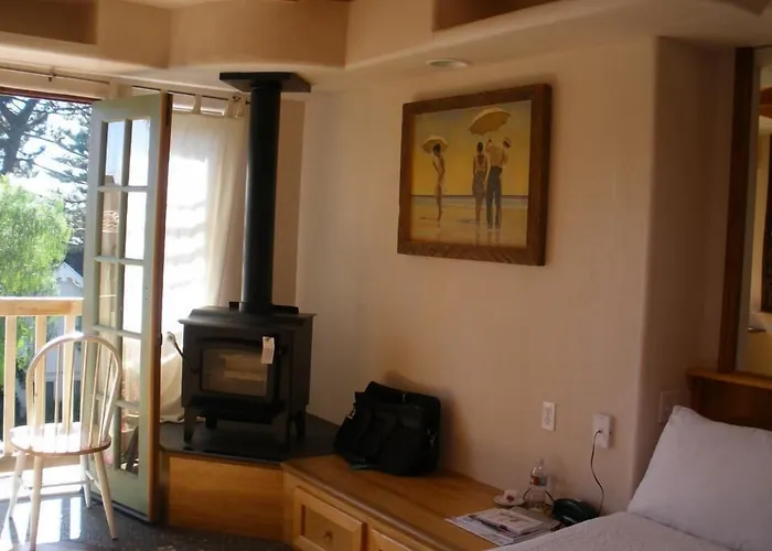 Dog Friendly Hotels in Del Mar