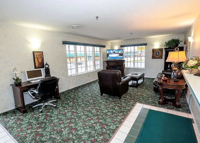 Dog Friendly Hotels in Iron Mountain