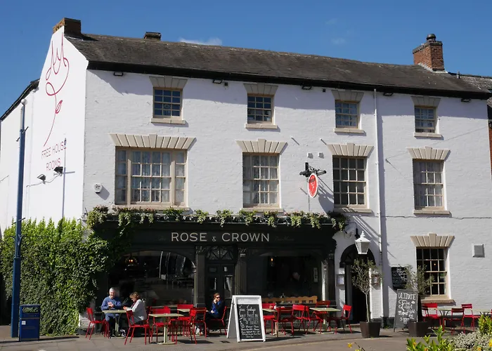 Dog Friendly Hotels in Warwick (Warwickshire)