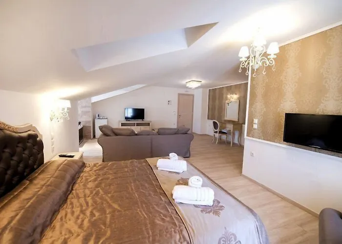 Dog Friendly Hotels in Lefkada City