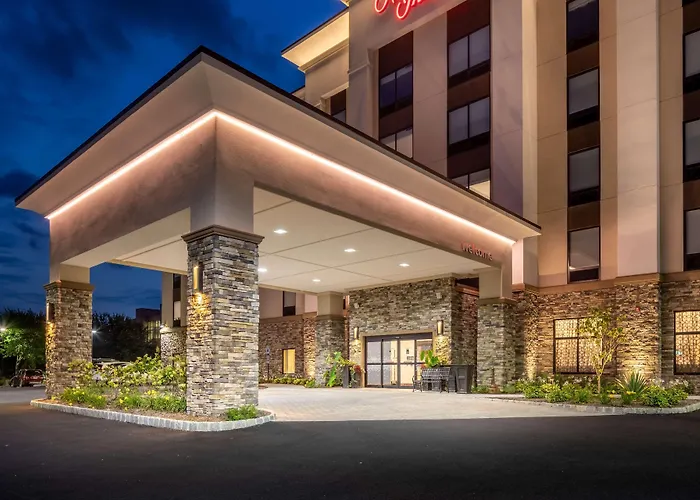 Dog Friendly Hotels in Paramus
