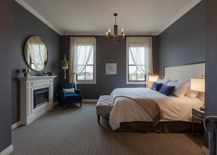 Dog Friendly Hotels in McMinnville