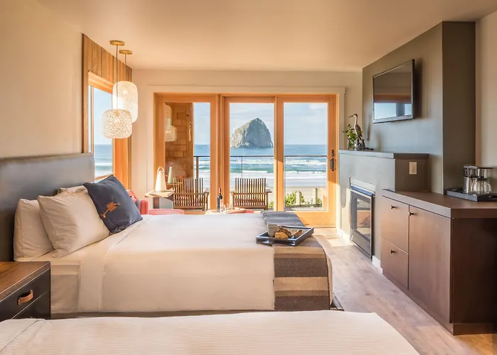 Dog Friendly Hotels in Pacific City