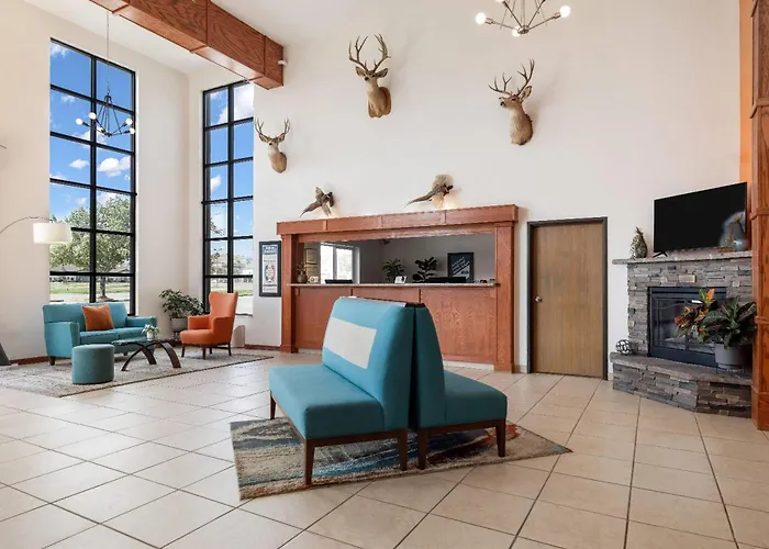 Dog Friendly Hotels in Oacoma