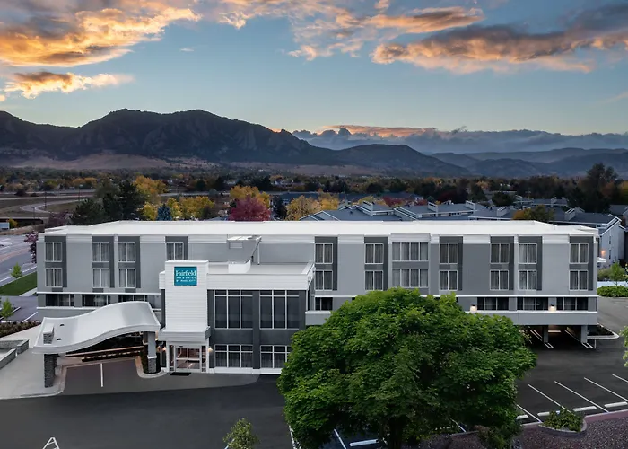 Dog Friendly Hotels in Boulder
