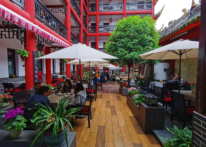 Dog Friendly Hotels in Chengdu