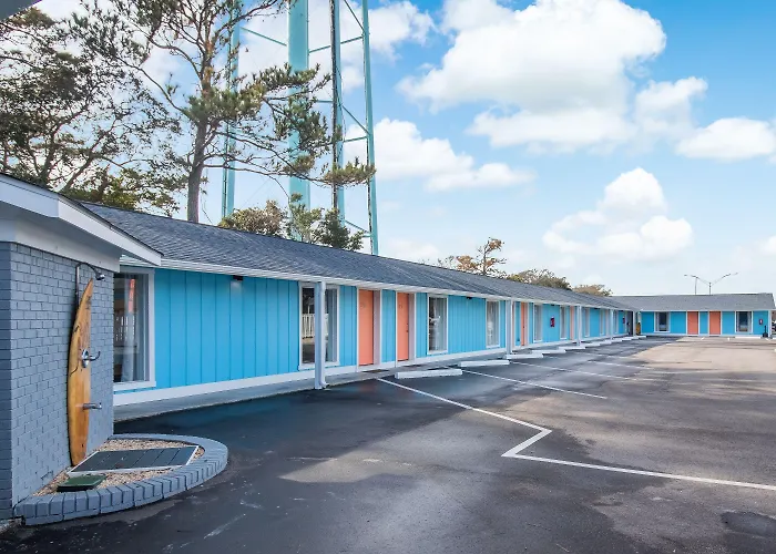Dog Friendly Hotels in Oak Island