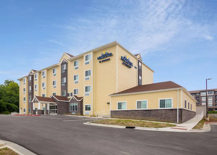 Dog Friendly Hotels in Liberty