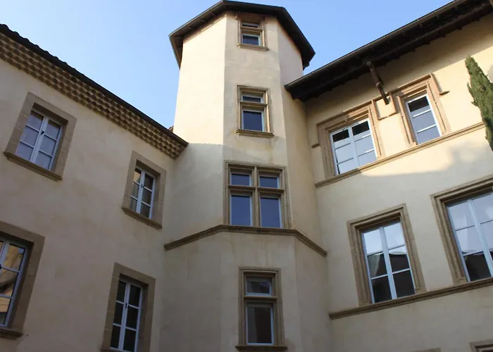 Dog Friendly Hotels in Valence (Drome)